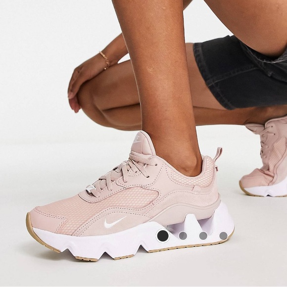 Nike | Shoes | Nike Ryz 2 Sneakers In Pink Oxford White Lpink | Poshmark